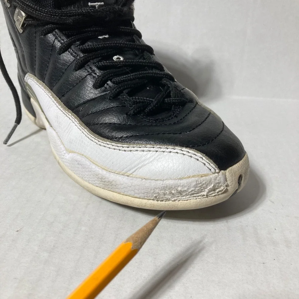 Nike Air‎ Jordan 12 Retro Size 5.5Y (Women's 7.5)